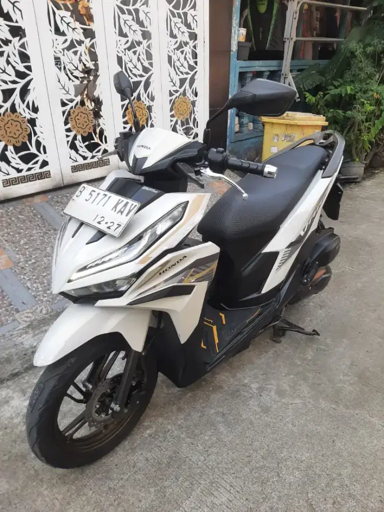 Honda Vario LED New 125 2022 Keyless ss BPKB aja,Mesin bagus,Bks Kota