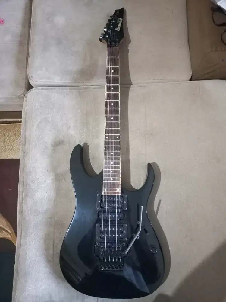 Gitar merk ibanez gio GRG270bk asli original MIC