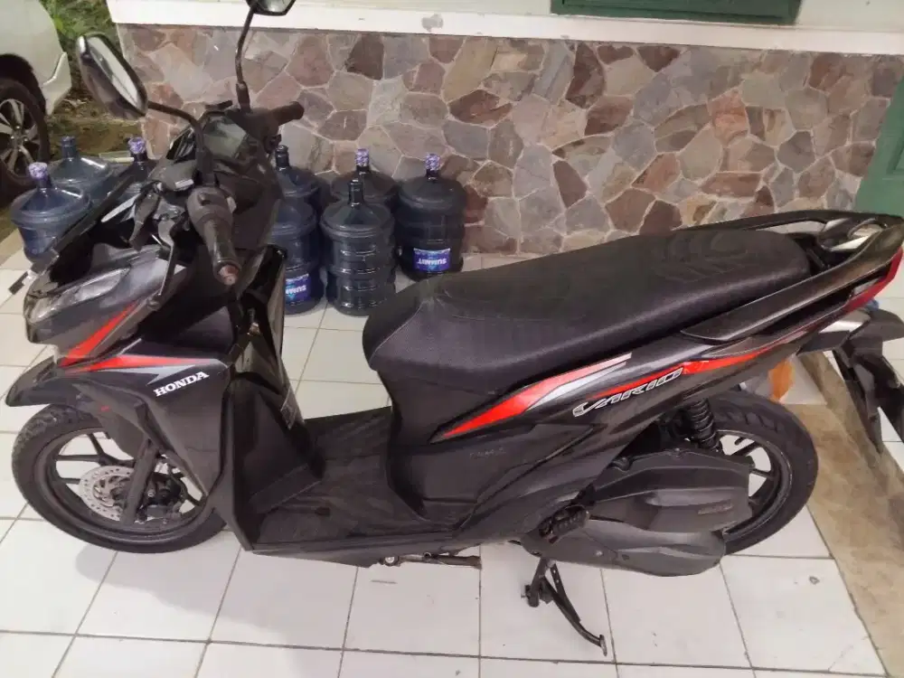 Dijual motor Honda Vario 2018