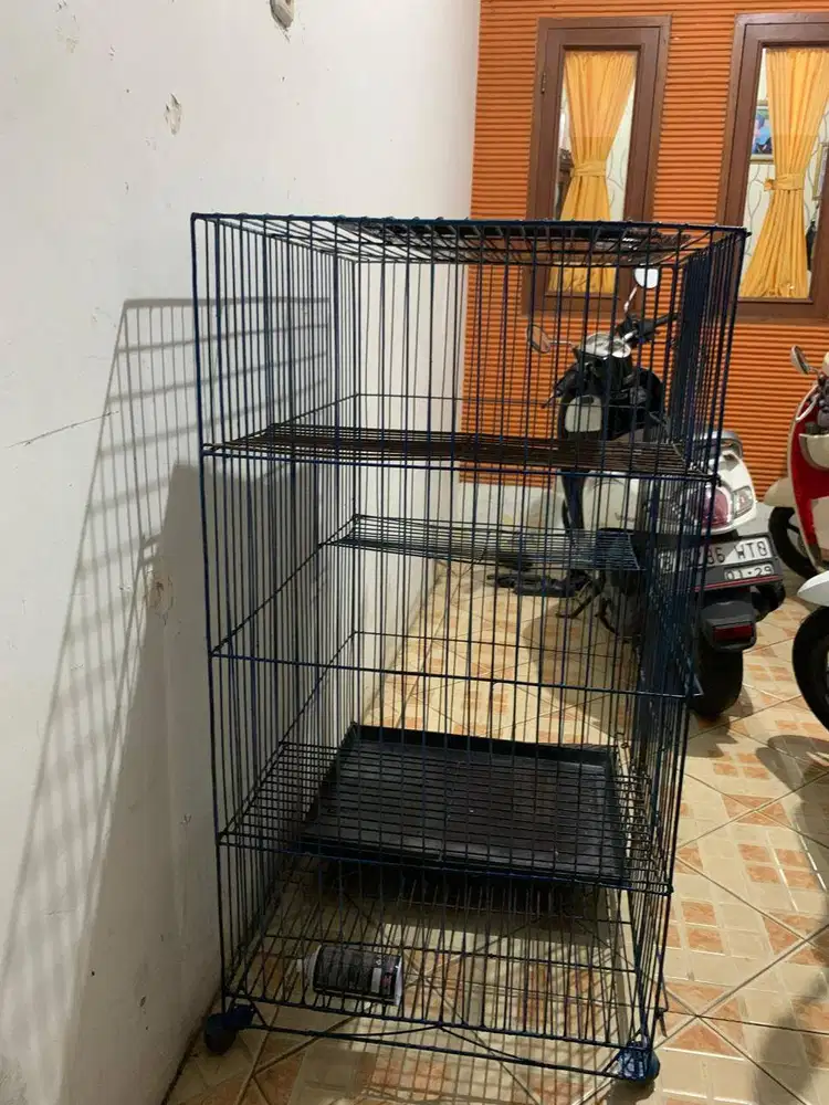 Kandang Kucing Besi