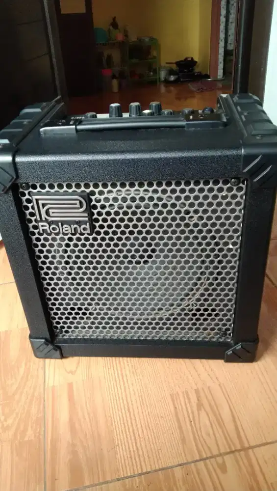 Roland cube 15  kondisi normal