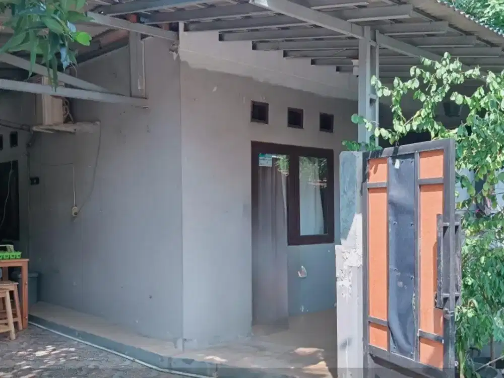 For Sell! Corner/ Hook House Unit in Prime & Strategic Location Pondok Hijau
