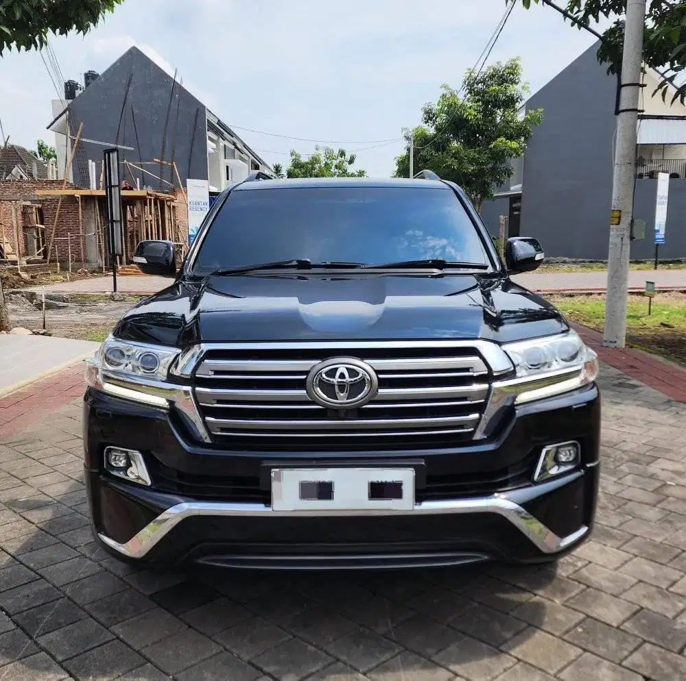 LAND CRUISER VXR200 ATPM KM RENDAH ISTIMEWA