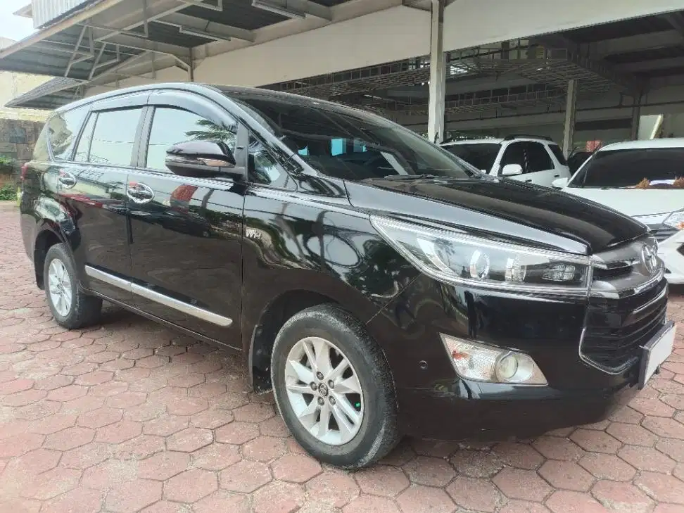 DP MURAH Toyota Kijang Innova 2.0 V Bensin-AT 2018  C1HOB