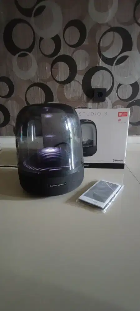 Harman Kardon Aura Studio 3