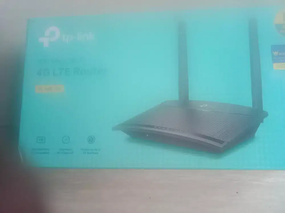 Router tplink TL-MR100