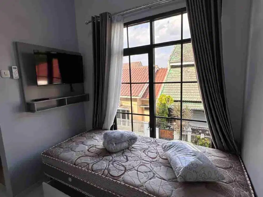 Dijual kost bangunan baru lokasi suhat