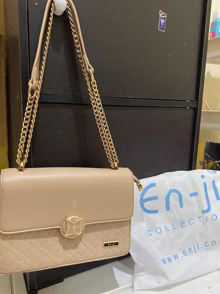 Enji shoulder bag