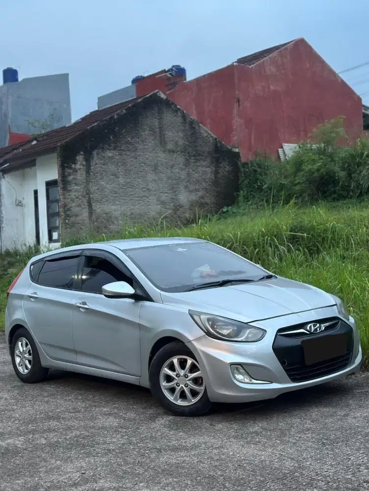 HYUNDAI GRAND AVEGA HATCHBACK METIC