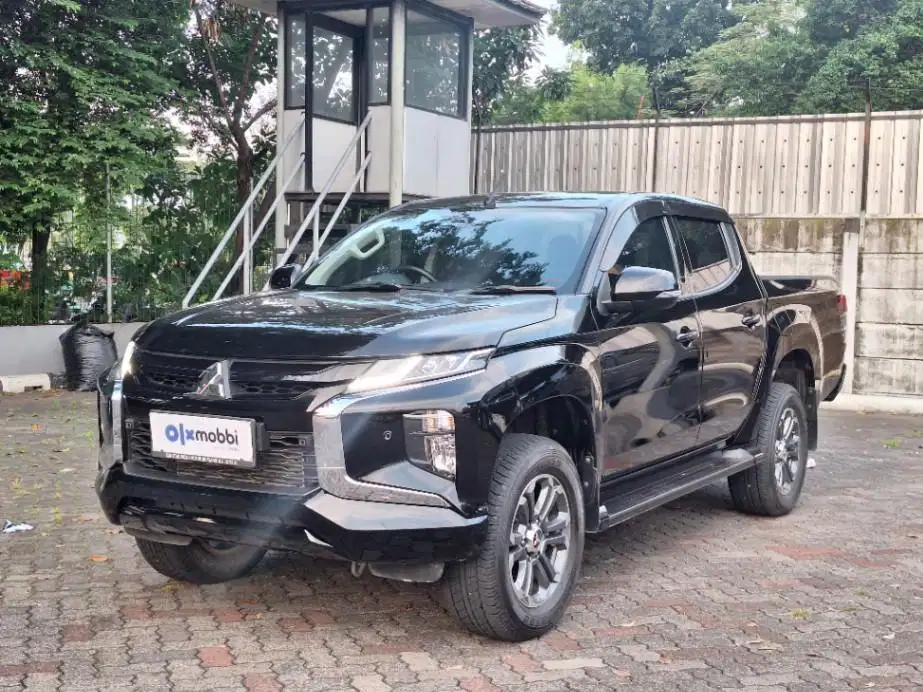MITSUBISHI TRITON 2.4 DOUBLE CABIN ULTIMATE SOLAR-AT