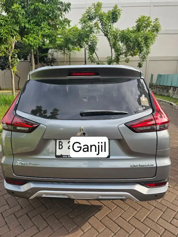 Mitsubishi Xpander Ultimate 2018 Km rendah Full Original Seperti baru