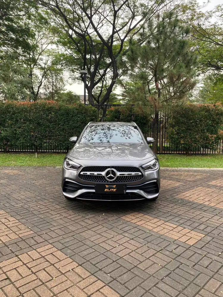 Mercedes Benz GLA 200 AMG 2023 BERGARANSI