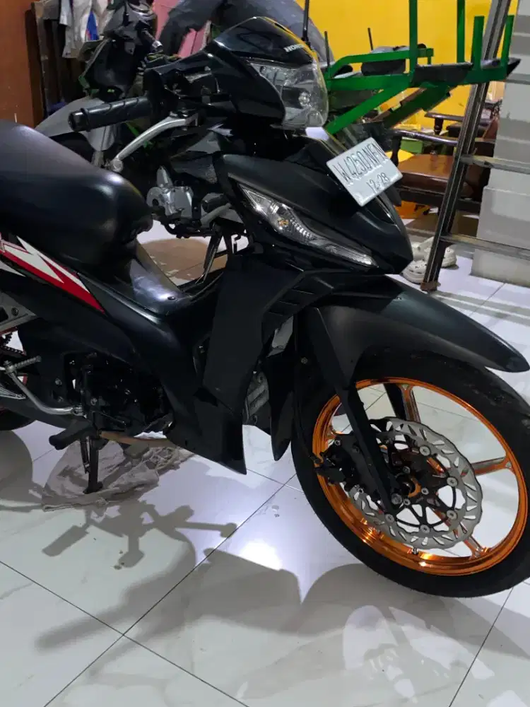 Bismillah Dijual Revo X 2023 kondisi terawat