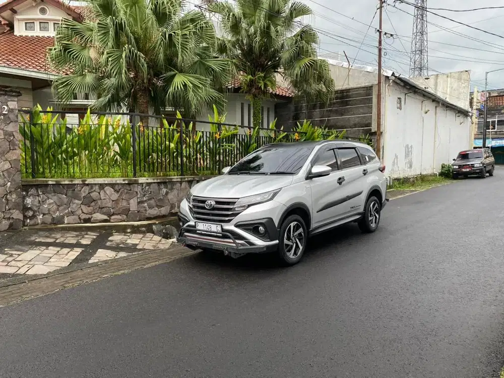 RUSH TRD MANUAL 2019 SEPERTI BARU