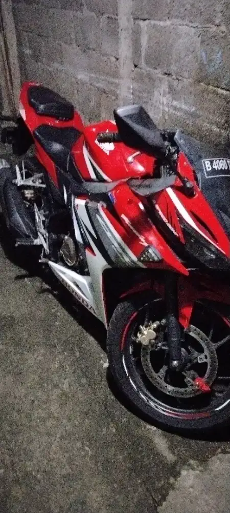 CBR JUAL CEPAT dijamin mulus