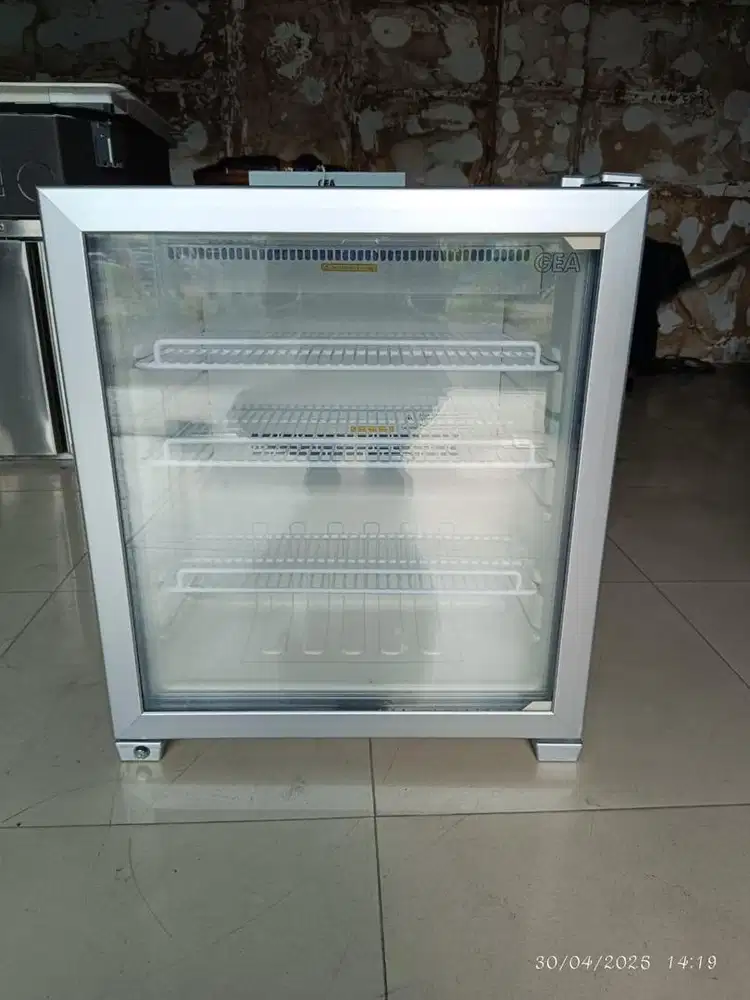 Freezer showcase, glass door, GEA