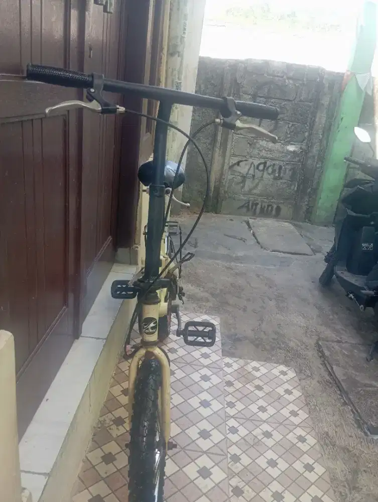 Di jual sepeda lipat