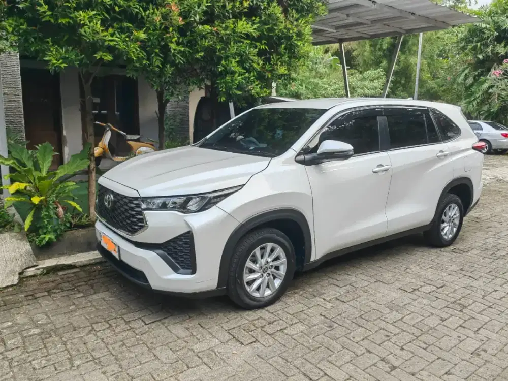 Innova Zenix Hybrid G 2024