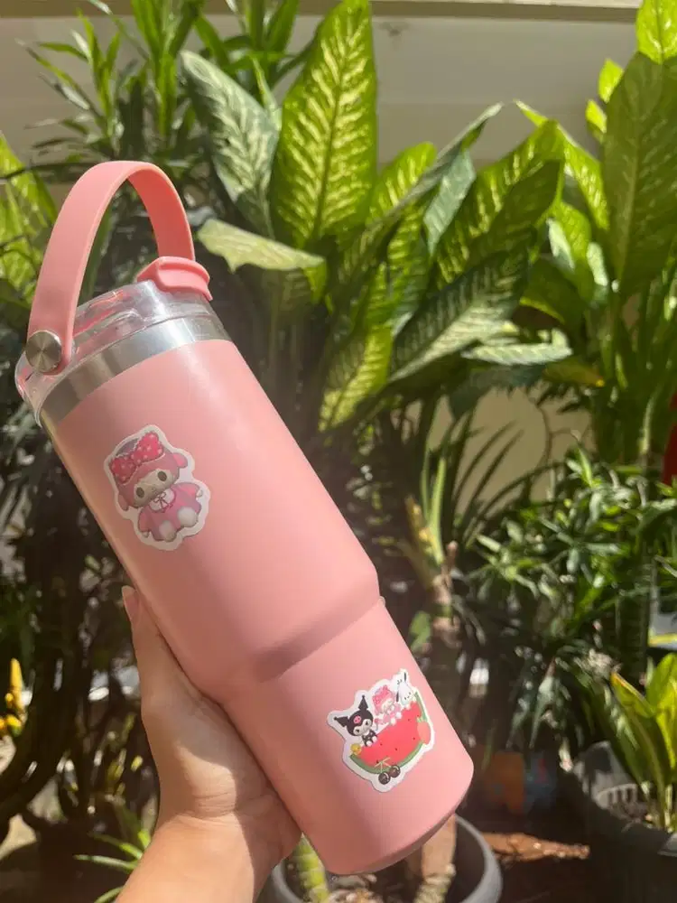 Tumbler pink aesthetic