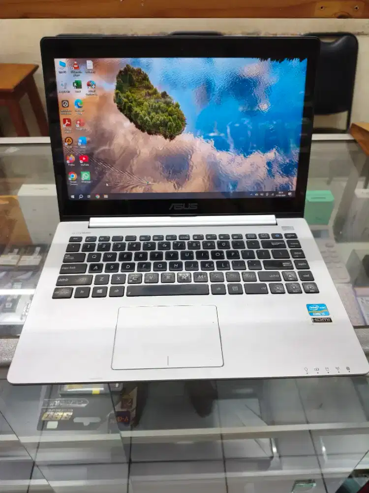 Asus S200CA Core i5 gen3, Ram 8Gb, SSD 180Gb, Layar 14 inch touchscren