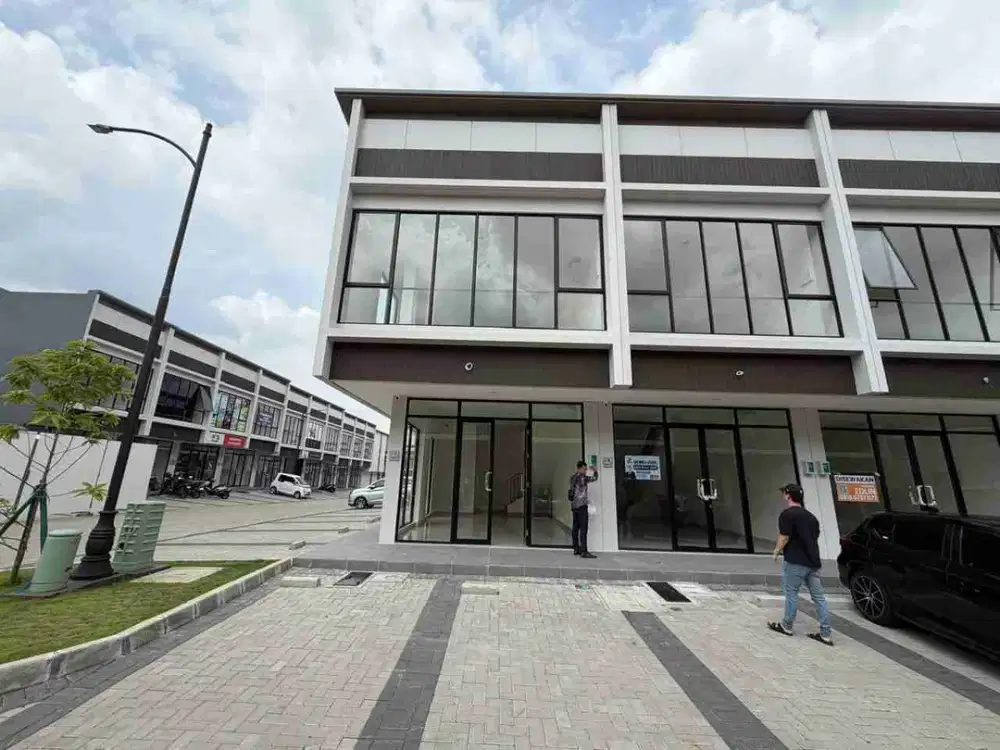Dijual Ruko Baru Di Sorento Grande Gading Serpong, Posisi Hoek, Sangat Ramai