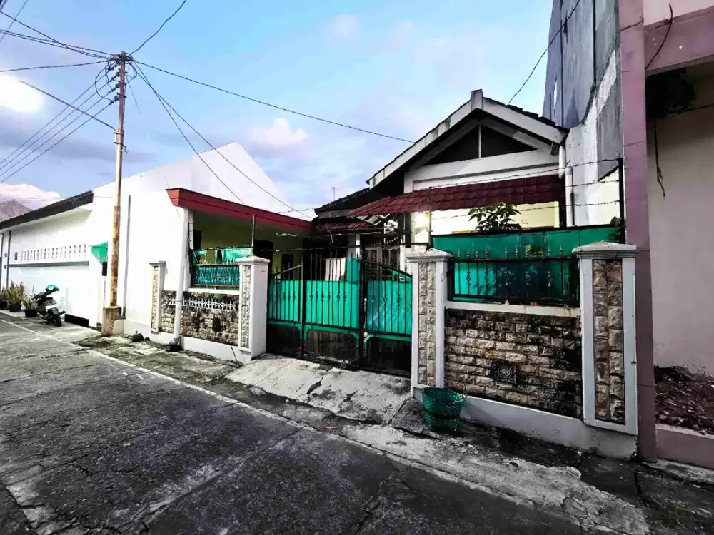 rumah dan kos tengah kota dekat pasar kembang Solo