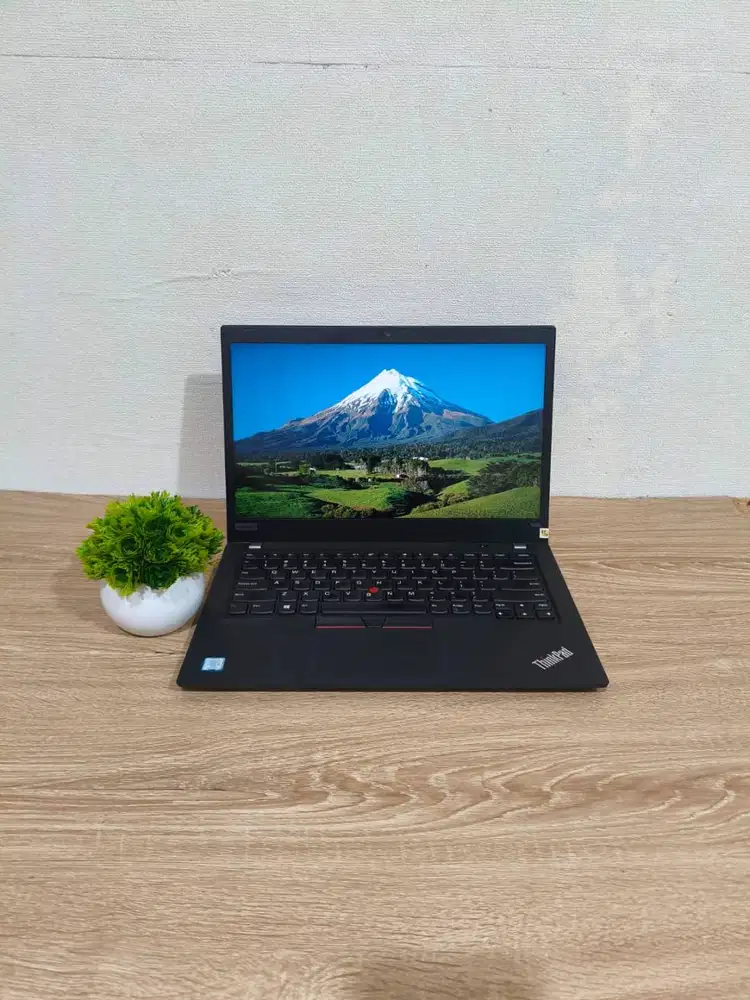 Lenovo Thinkpad T490 Core i7 RAM 16 SSD 256GB 14 FHD Touchscreen