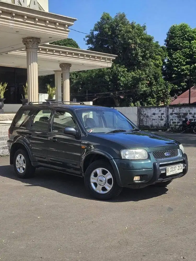 Ford Escape XLT 2.0 M/T 2003 Istimewa
Manual Transmision JARANG ADA