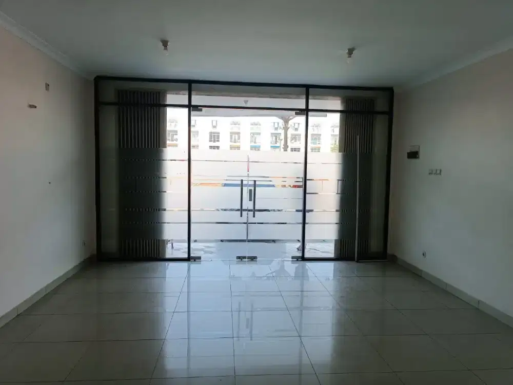 Jual Ruko Symphony 2,5 Lantai Siap Pakai Bebas Banjir di Harapan Indah