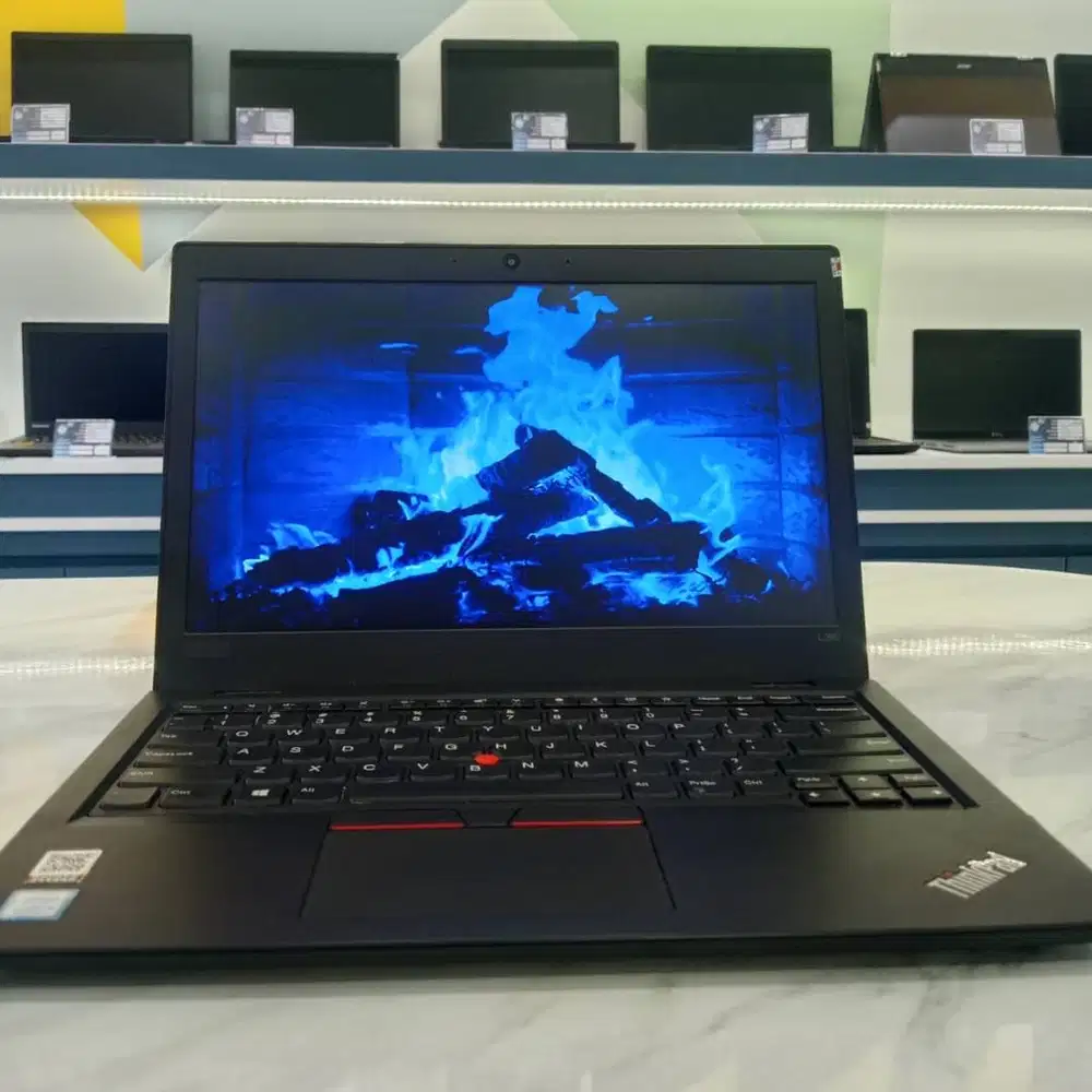Lenovo L66 RAM 8GB Kamera Jernih, Cocok untuk Meeting Online