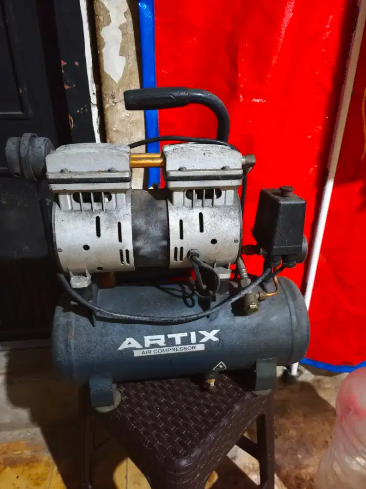 Pompa kompresor angin Artix 9Ltr