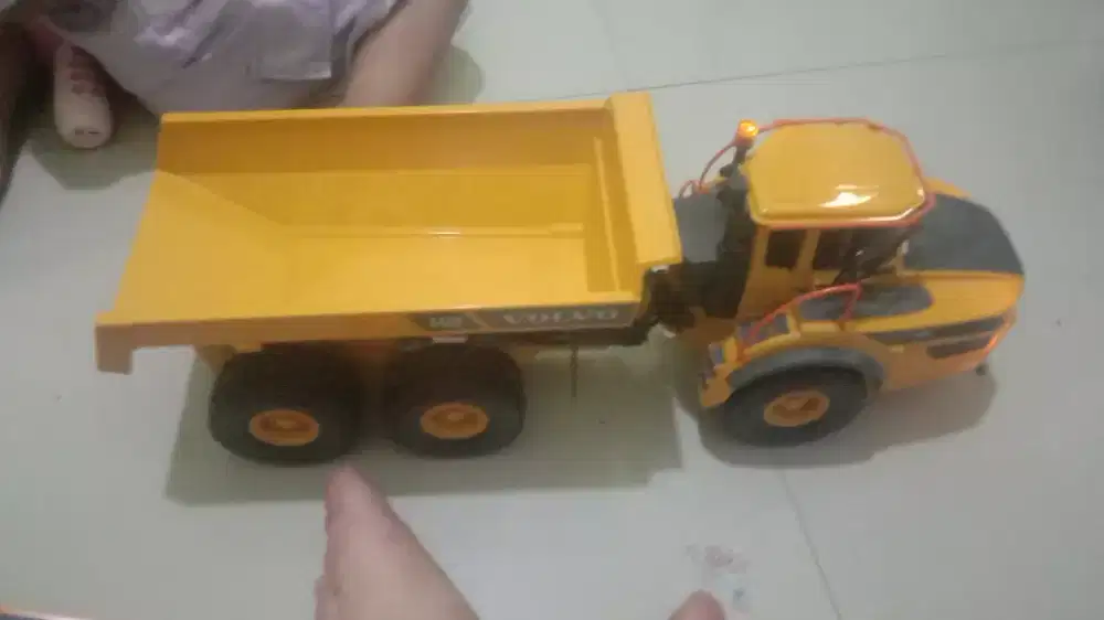 Rc mobil truk Volvo