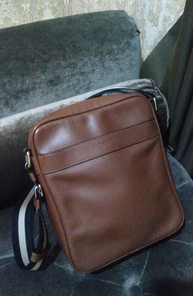 Tas selempang COACH original