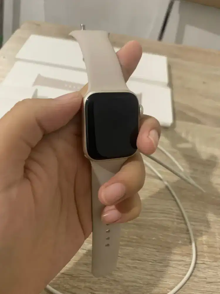 Apple watch se 2 40mm starlight fullset mulus ex inter