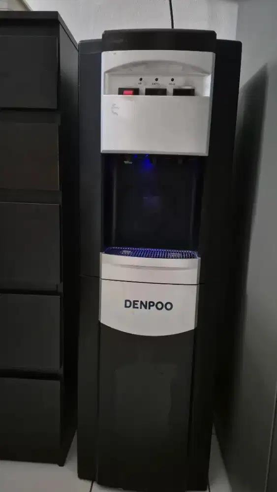 Dispenser Dempoo galon bawah