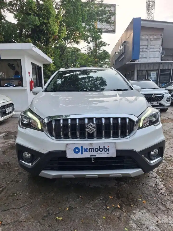 LOW DP Suzuki SX4 1.5 New S-Cross Bensin-MT 2018 AHF