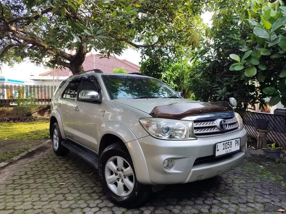 TOYOTA FORTUNER G 2010 DIESEL MATIC pcd Pajero Innova Veloz hrv crv