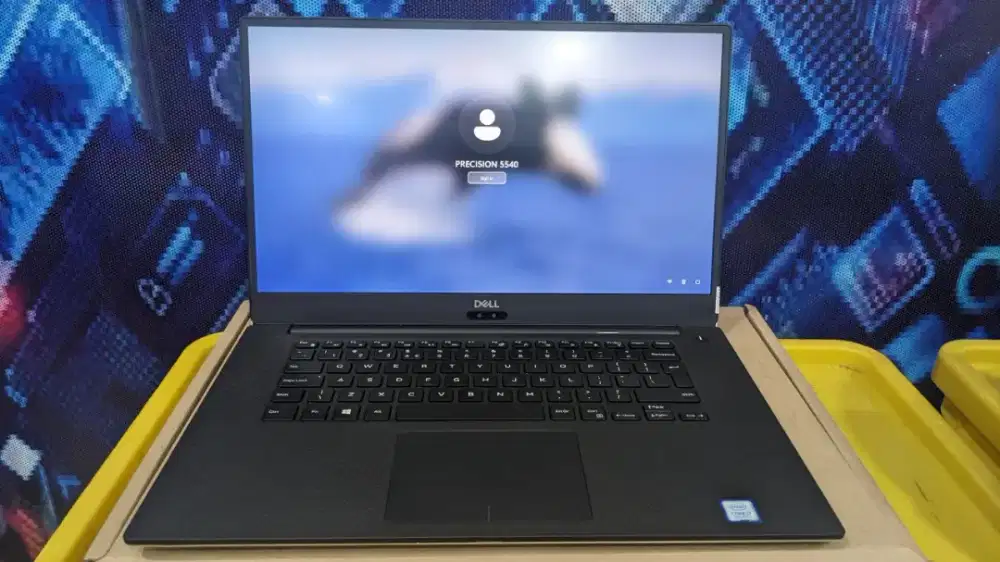 Dell Precision 5540 i7-9850H Nvidia Quadro VGA 4 GB