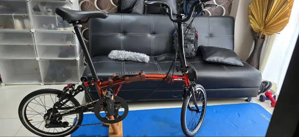 Brompton C Line Explore | Low Rise with Rear Rack - Flame Lacquer