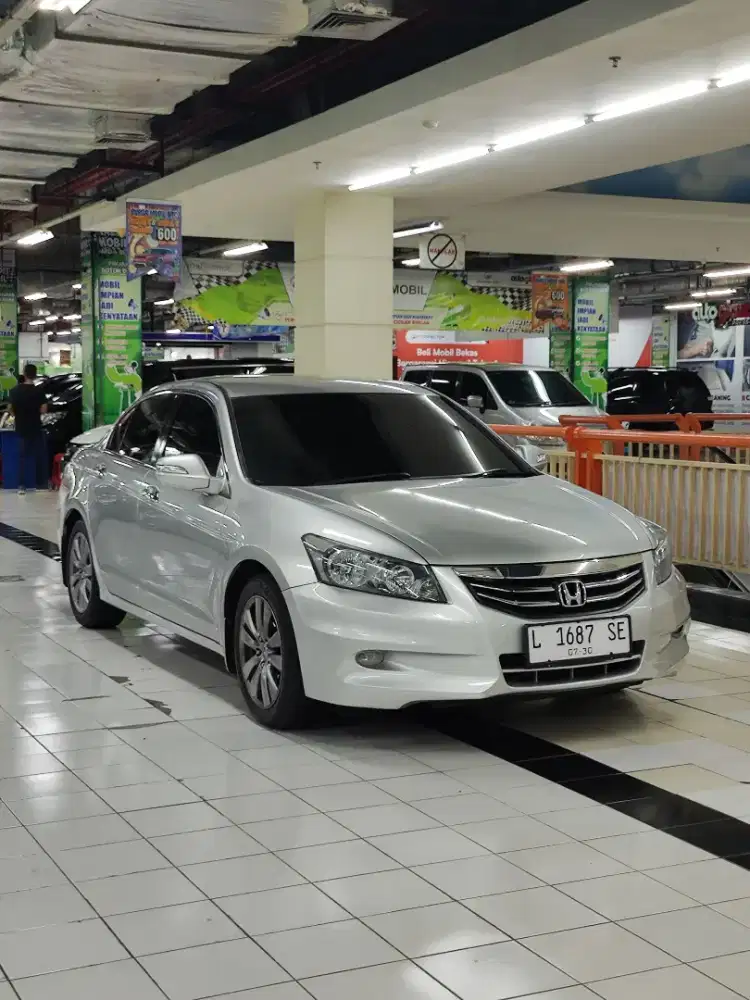 Honda Accord VTI-L 2.4 Silver 2012 Matic / AT ISTIMEWA BOSS !!