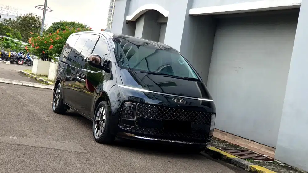 Hyundai Staria 2.2L 2WD Signature 9 Seater AT 2021/2022
