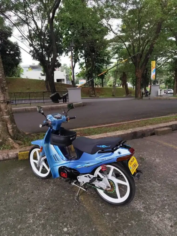Suzuki Crystal 1992