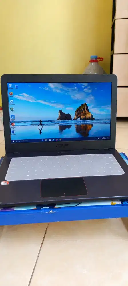 Laptop asus amda9 ram 4gb