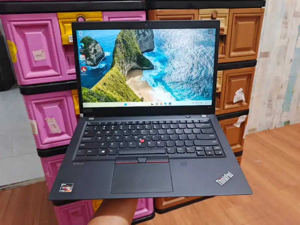 Laptop Desain Lenovo Thinkpad T14s Ryzen 7 PRO 4750U Ram 16 Ssd 256