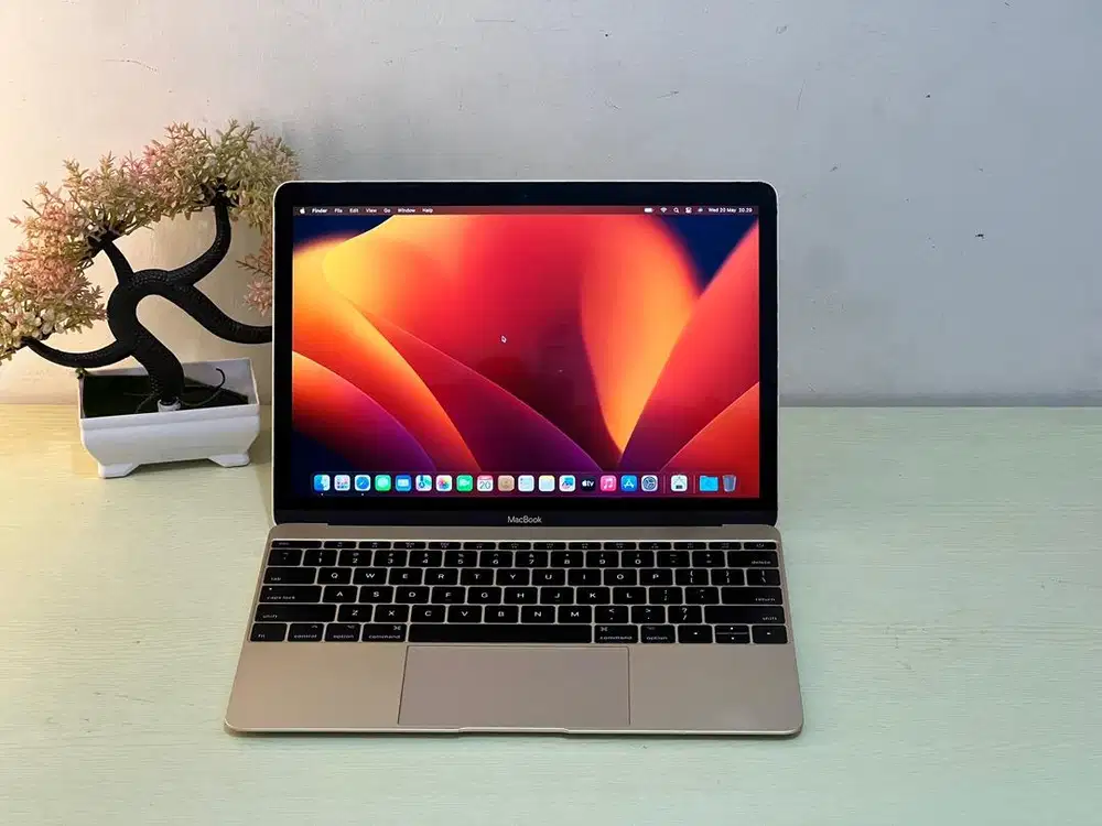 MacBook Air Retina 12-inch 2017 i5 RAM 8 SSD 512 GB Mulus No Minus