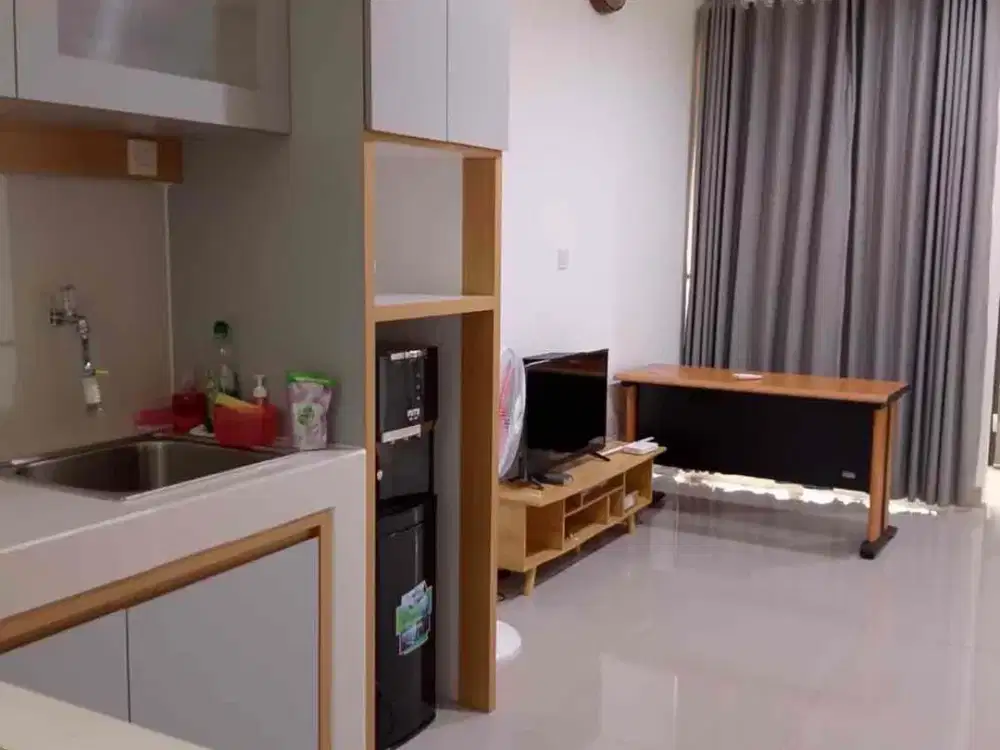 Disewakan / WTR Rumah 2 Lantai Full Furnished PIK 2 Milenial Cluster Alabama - Teluk Naga, Banten