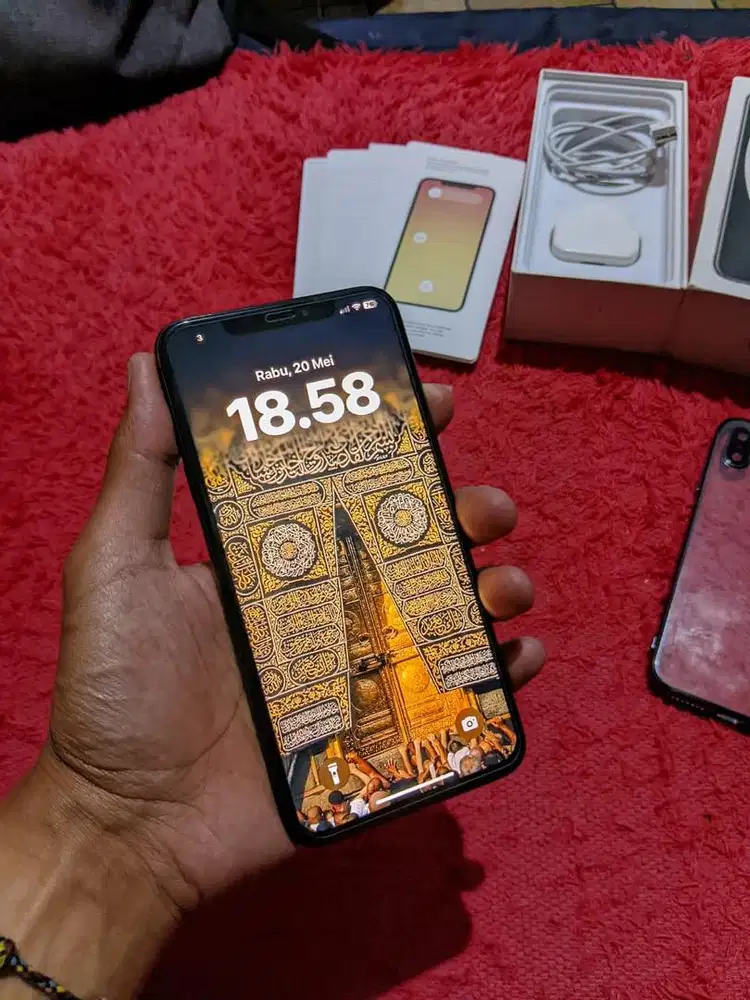 Tt bt iphone xs max 64gb