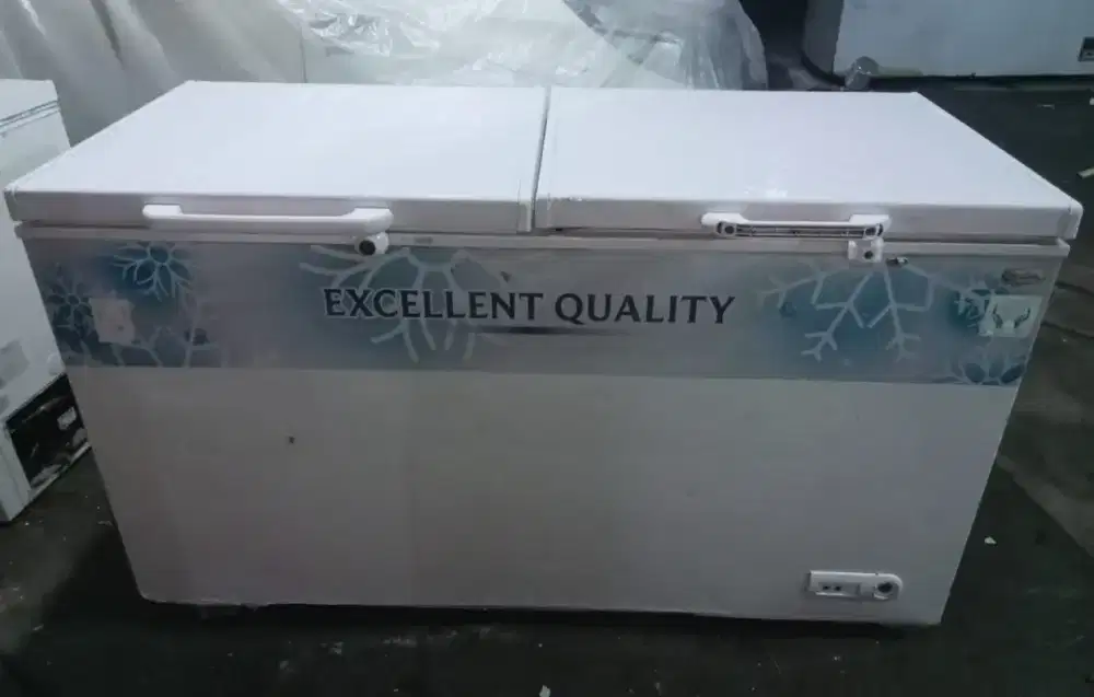 Frezzer box daimitsu 600L