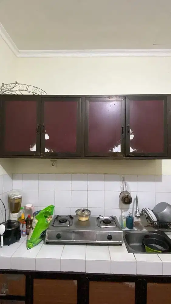 Kitchen set dan kompor rinnai bekas NEGO