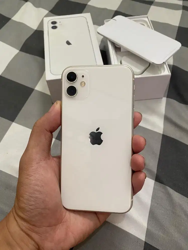 Dijual iPhone 11 128GB sinyal all operator